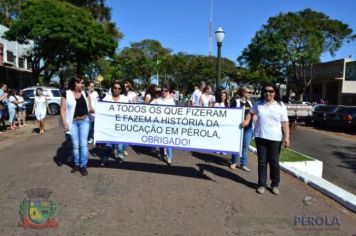 Foto - Desfile Cívico em comemoração ao aniversário de Pérola encanta moradores / Parte 1