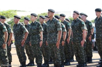 Foto - 17/05/2014 - Exercito Brasileiro realizou uma Ação Cívica Social em Pérola         