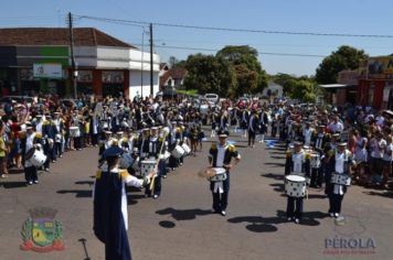 Foto - Desfile Cívico em comemoração ao aniversário de Pérola encanta moradores / Parte 1