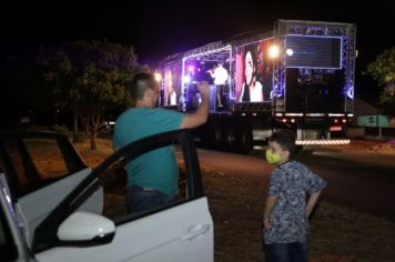 Foto - SHOW EM MOVIMENTO COM SIMÃO WOLF.