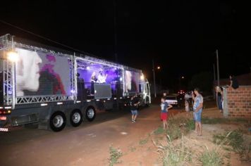 Foto - SHOW EM MOVIMENTO COM SIMÃO WOLF.