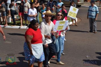 Foto - Desfile Cívico em comemoração ao aniversário de Pérola encanta moradores / Parte 1