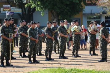 Foto - 17/05/2014 - Exercito Brasileiro realizou uma Ação Cívica Social em Pérola         