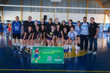 Time Feminino de Vôlei de Pérola conquista título nos 36º Jogos da Juventude do Paraná 