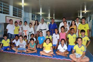 Karatê nas escolas para as crianças do município de Pérola