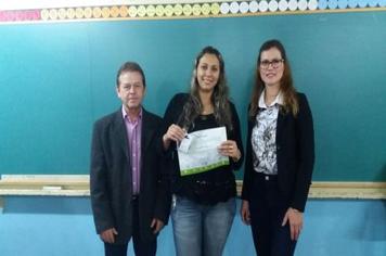 ALUNOS DA 6ª TURMA DO CURSO DE GESTÃO EMPRESARIAL DE PÉROLA RECEBEM CERTIFICADO DE CONCLUSÃO