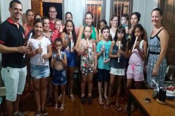 Oficina de flauta doce para os estudantes da rede municipal de ensino.