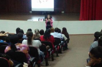 Ciclo de Palestras e Reuniões com os Pais dos Adolescentes do Colégio Estadual Nestor Victor