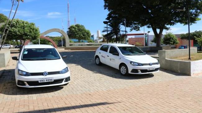 Pérola recebe 02 veículos 0 km para atendimento na Saúde e na Agricultura.