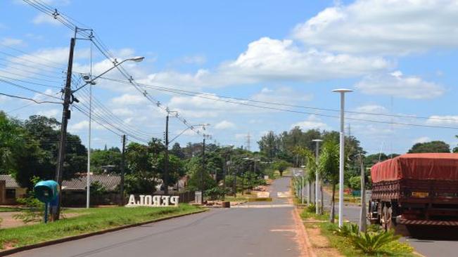 Novos postes de luz na Avenida