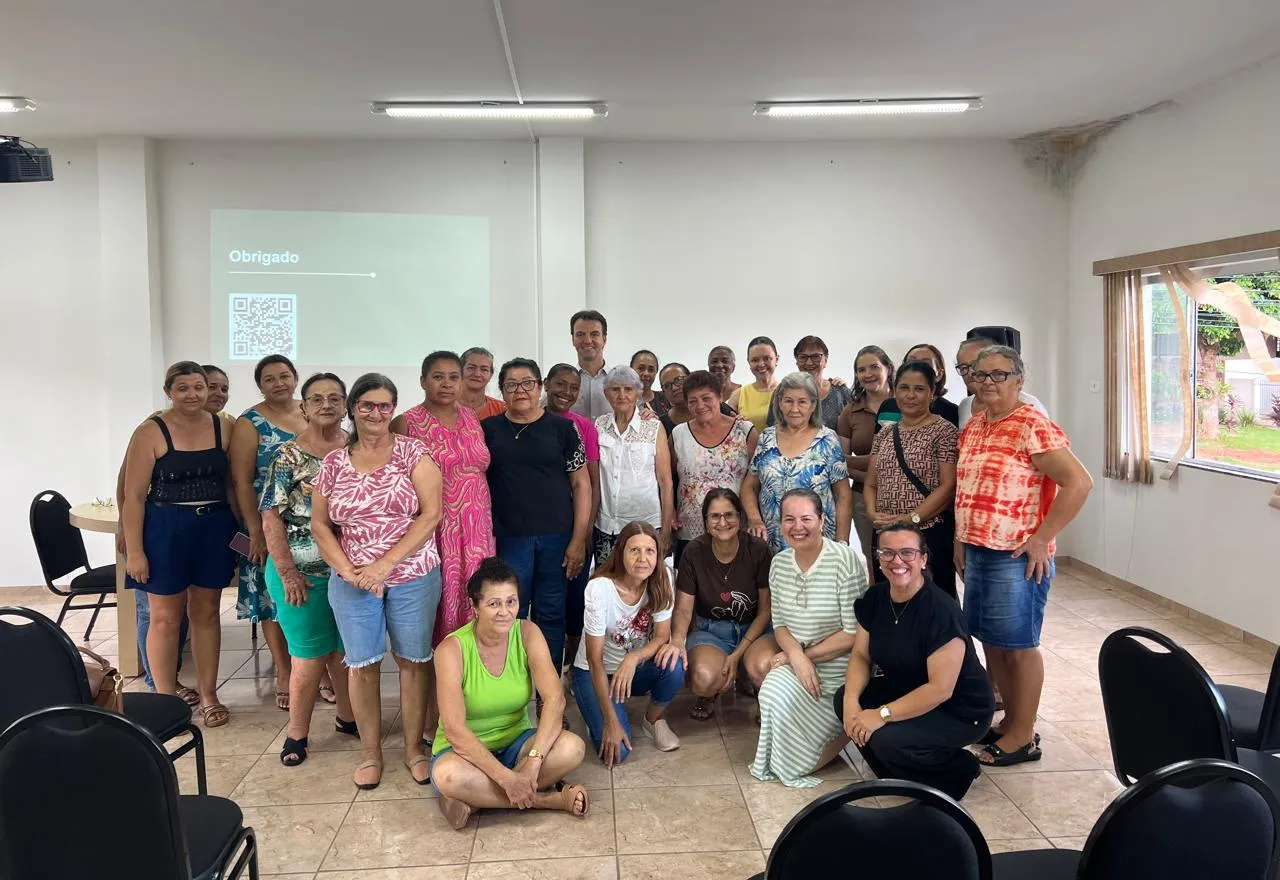 Pérola celebra 10 anos de grupo de apoio a pessoas com fibromialgia