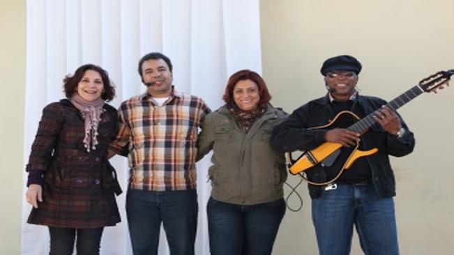 Grupo Cultural ABAECATU de Maringá se apresenta no Colégio Nestor Victor